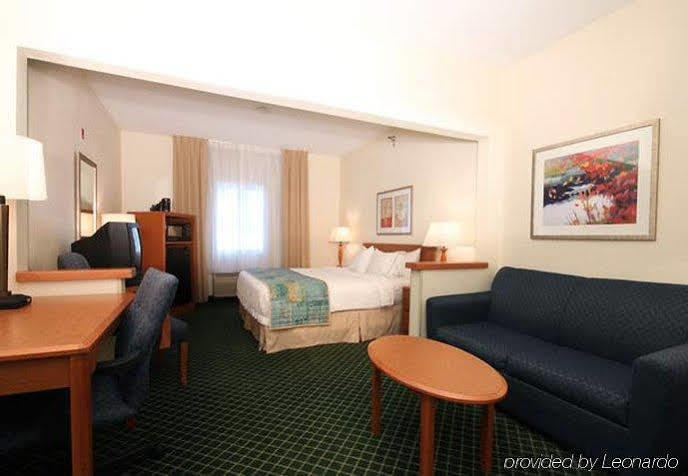 Baymont By Wyndham Coon Rapids Hotel Bagian luar foto