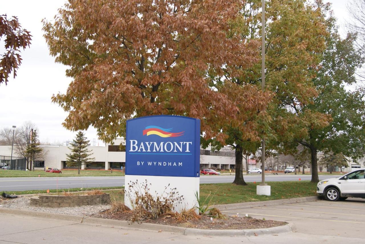 Baymont By Wyndham Coon Rapids Hotel Bagian luar foto