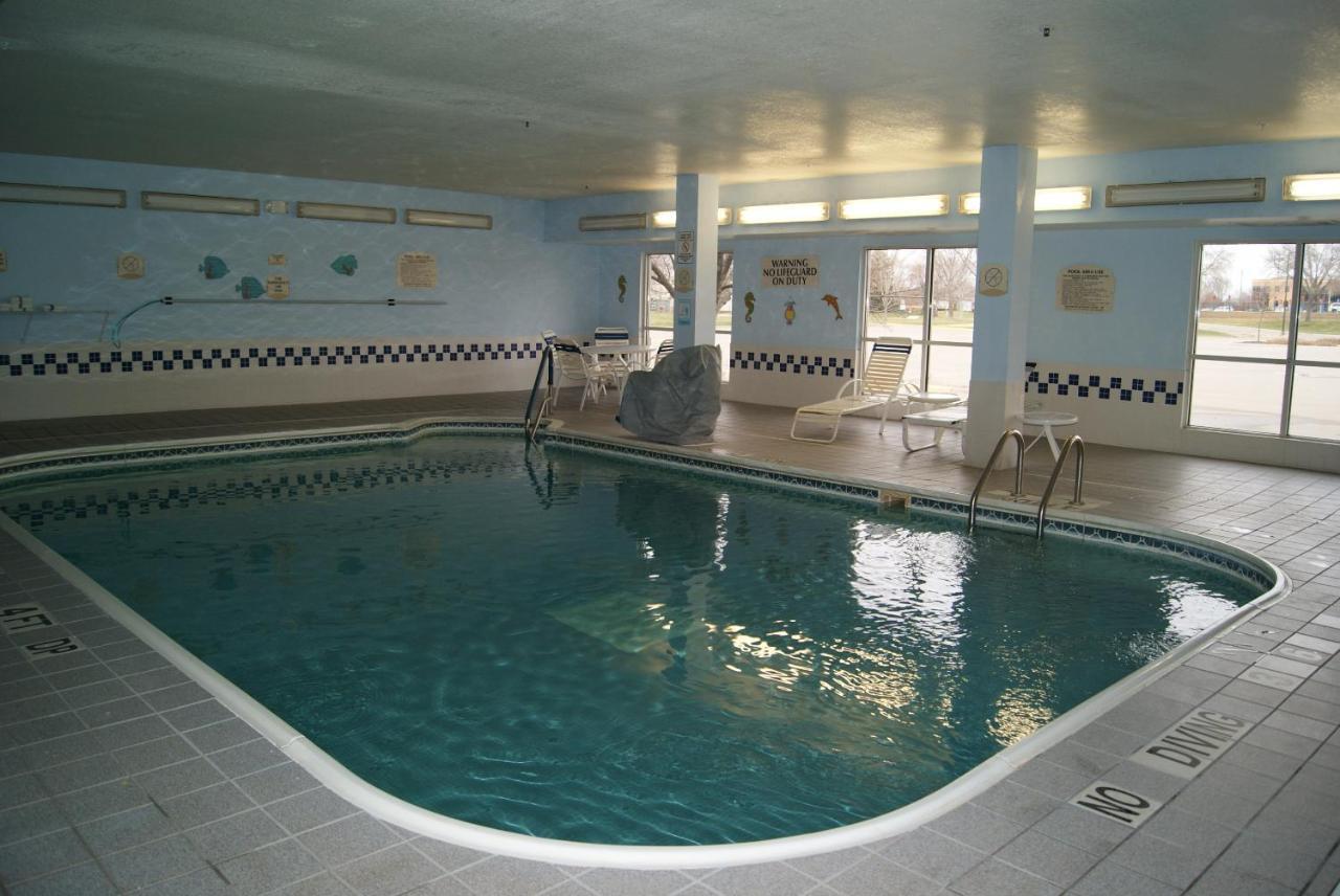 Baymont By Wyndham Coon Rapids Hotel Bagian luar foto