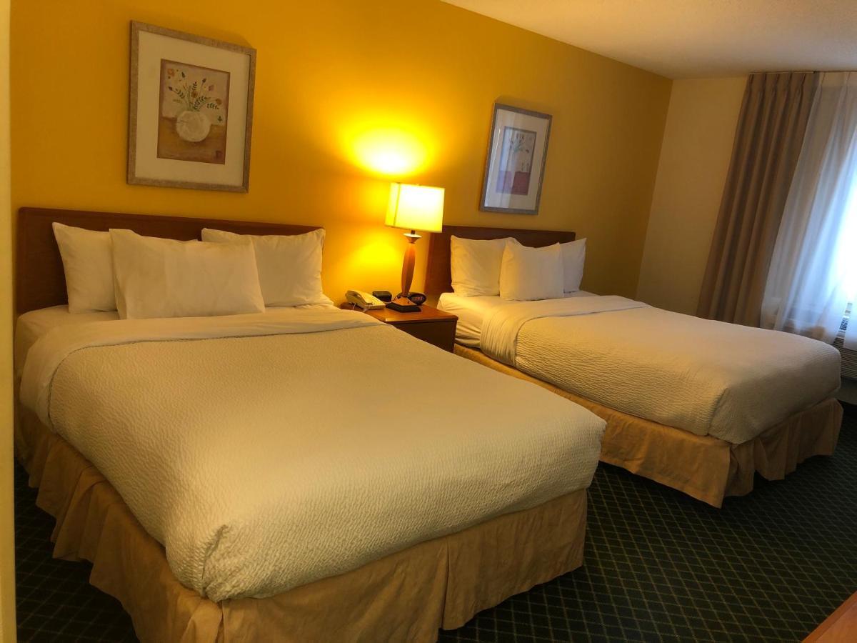 Baymont By Wyndham Coon Rapids Hotel Bagian luar foto
