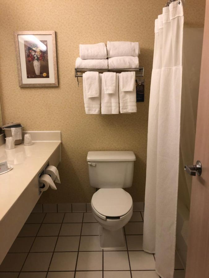 Baymont By Wyndham Coon Rapids Hotel Bagian luar foto